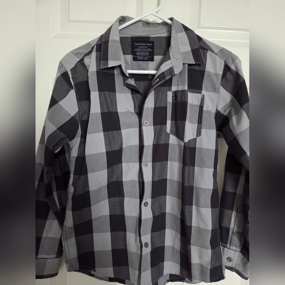 Calvin Klein boys Plaid Shirt in Black and Gray